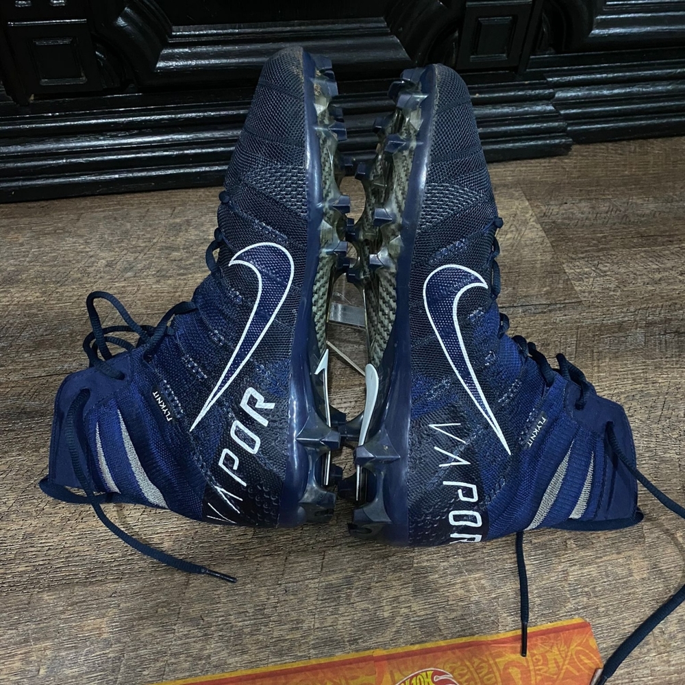Nike Vapor Untouchable 3 Elite Football Cleats for Men, US 10
